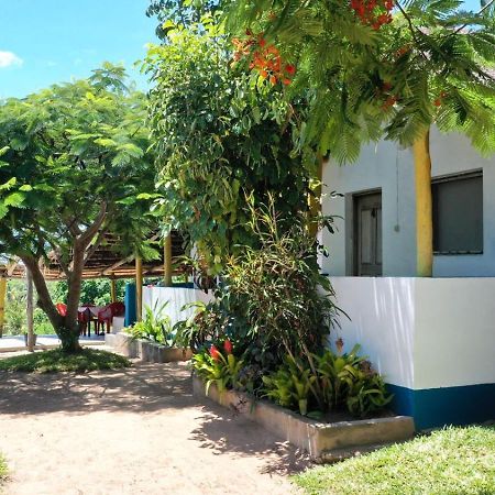 Complexo Alemanha - Vilanculos Backpacker Bagian luar foto