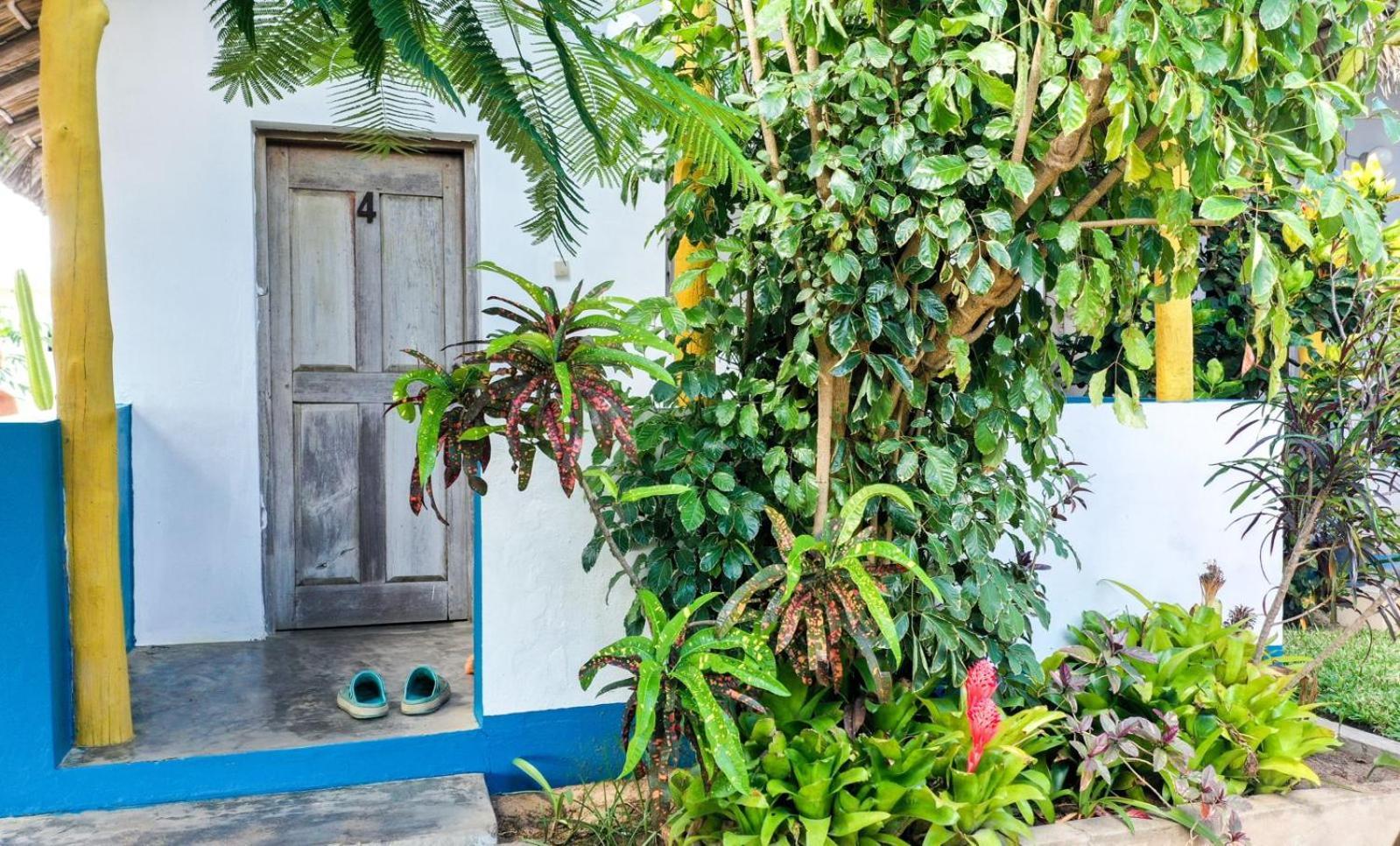 Complexo Alemanha - Vilanculos Backpacker Bagian luar foto